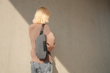 Logo trade reklaamtoote pilt: Õlakott Urban Bumbag